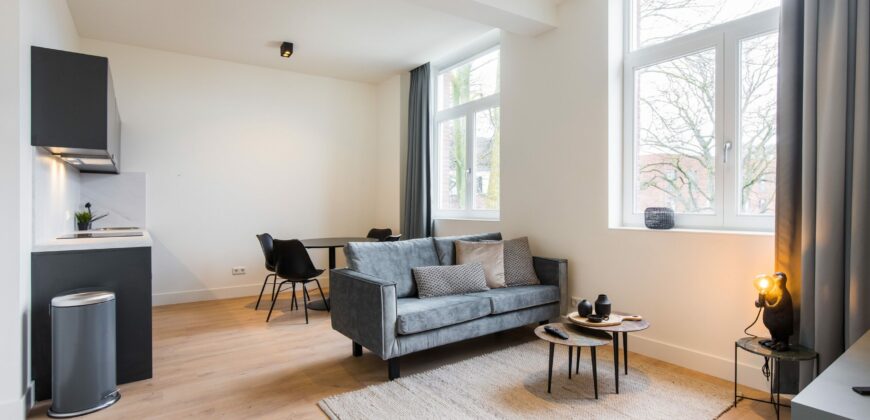 January Furnished Apartment Tilburg 6-21