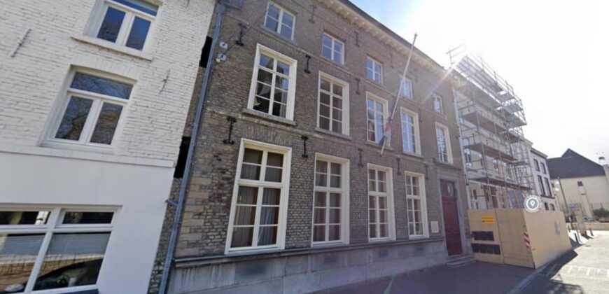 Beautiful Renovated Apartment in City Center of Roermond | Short-Stay